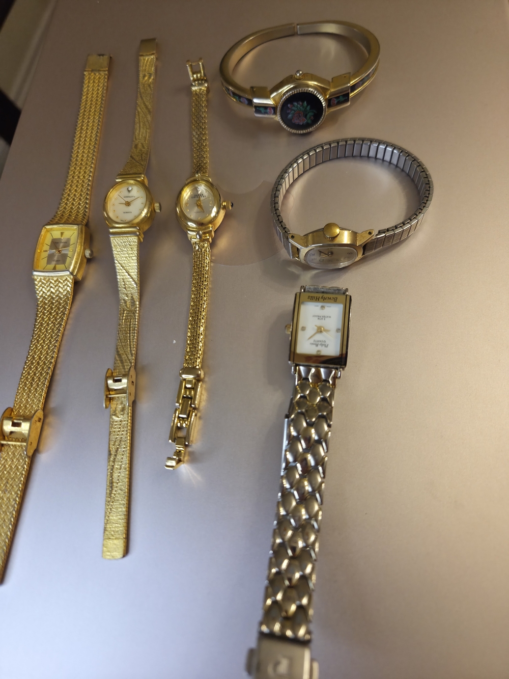 Lot of 6 Vintage Ladies / Jewelry / For Repair or Stack.